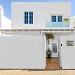 Home2book Stunning Terrace & Bbq House Playa Honda Tatil Evi Playa Honda (Lanzarote)