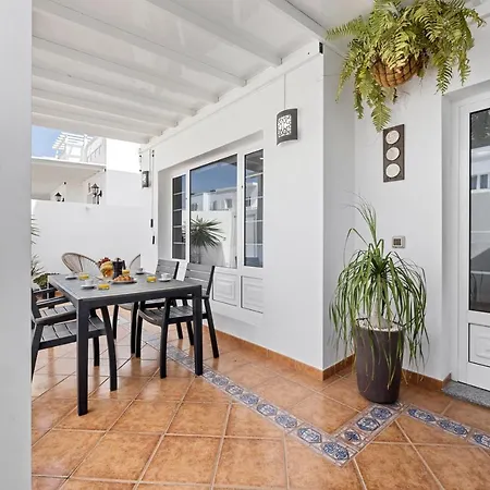 Home2book Stunning Terrace & Bbq House Playa Honda 펜션 플라야 온다